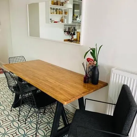 Cheap And Cozy In Sisli Bomonti